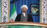 امام جمعه ایلام: انقلاب اسلامی، معجزه‌ای بود که در دنیای معاصر هویت انسانی را احیا کرد